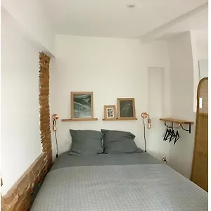 Charmant-confort-hypercentre-metro-wifi Apartment